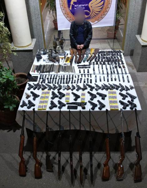 ضبط متهم يدير ورشة للأسلحة النارية بالجيزة