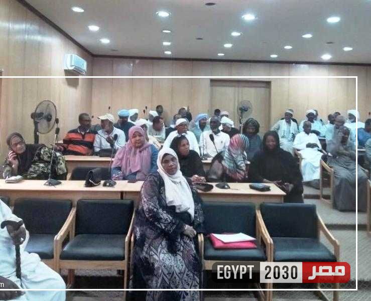 محافظ أسوان يتابع ندوات توعية المواطنين للمشاركة الإيجابية بالإنتخابات الرئاسية