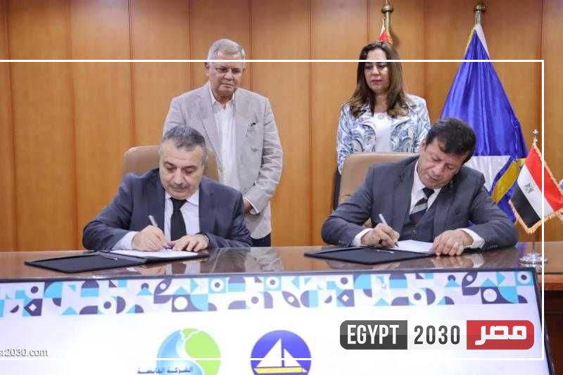 محافظ دمياط ورئيس القابضة للمياه يشهدان توقيع بروتوكول تعاون لاستكمال شبكات المياه