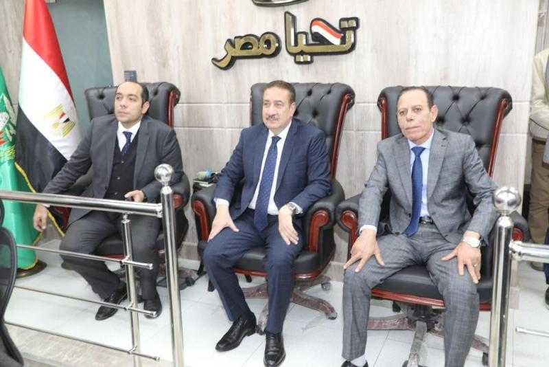 محافظ المنوفية يشهد نموذج محاكاة عملية للتأكد من جاهزية المقار الانتخابية