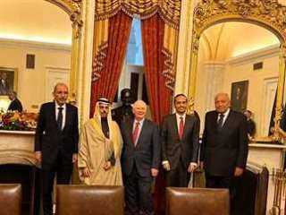 اللجنة الوزارية العربية الإسلامية تجتمع مع رئيس لجنة العلاقات الخارجية بمجلس الشيوخ الأمريكي