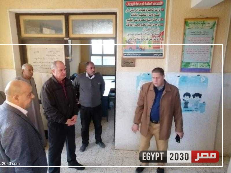 السكرتير العام المساعد للبحيرة يتفقد عددا من مقار اللجان الانتخابية بمركزي المحمودية وإدكو
