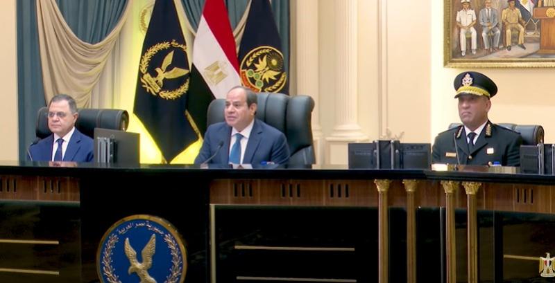 السيسي يؤكد أهمية دور جهاز الشرطة في حماية الوطن.. «فيديو»