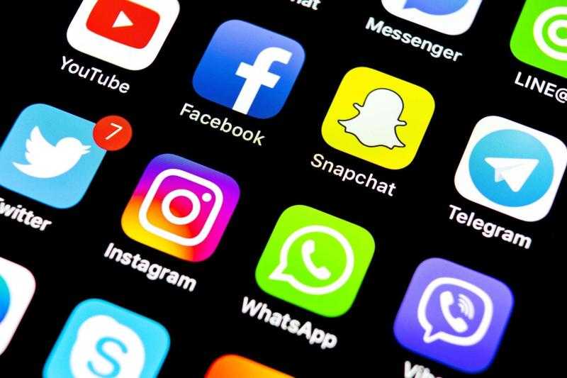 قبل انطلاق الانتخابات.. تعرف على عقوبة نشر الأخبار الكاذبة عبر وسائل التواصل الاجتماعي.. «فيديو»