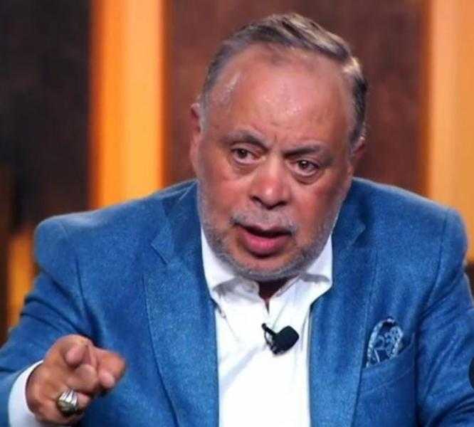 أشرف زكى يؤجل حفل توقيع كتابه بسبب وفاة علاء عبد العزيز