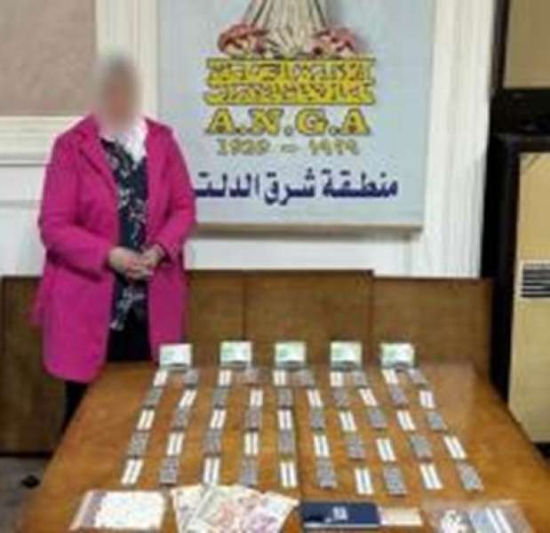 متهمة ومضبوطات 