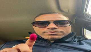 خالد بيبو مدير الكرة بالأهلي يدلي بصوته في الانتخابات الرئاسية