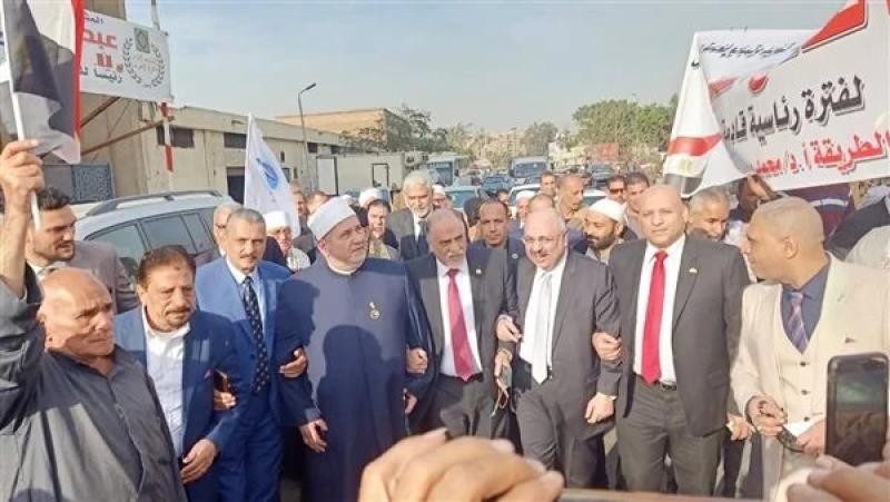 الطرق الصوفية تنظم مسيرة حاشدة لدعم المشاركة الانتخابية