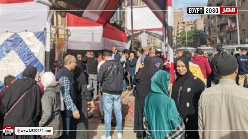 طوابير الناخبين على اللجان