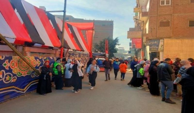 أهالي الغربية يتوافدون على اللجان الانتخابية لليوم الثاني.. «فيديو»