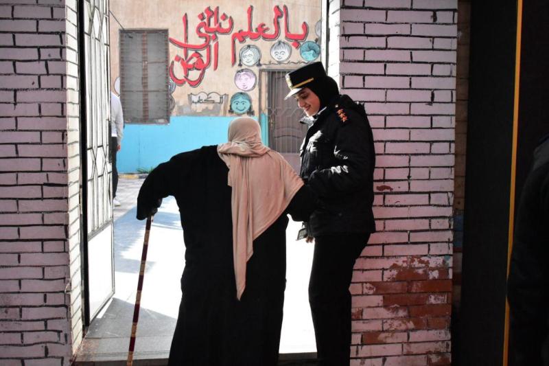 الشرطة النسائية 
