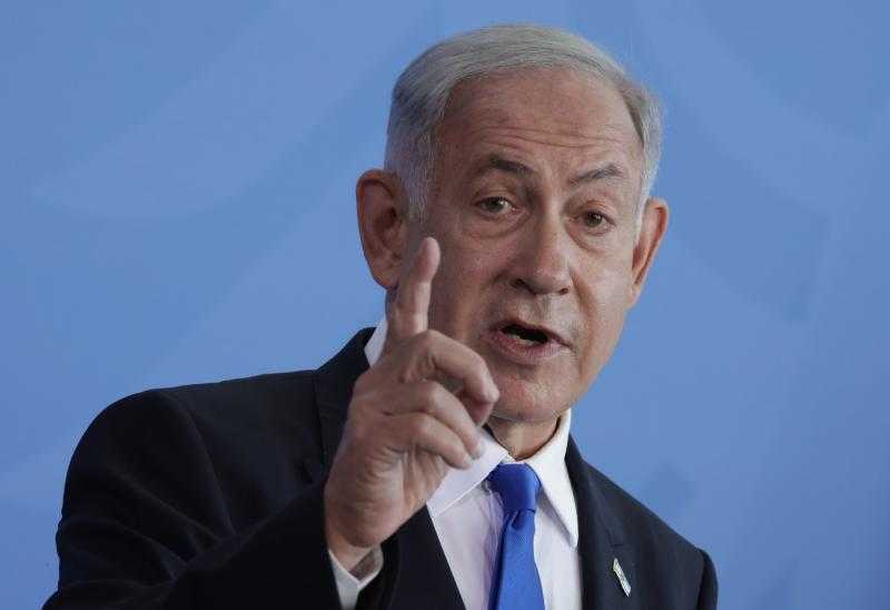 شاهد.. أول تعليق من إسرائيل على فيديو تجريد أسرى فلسطينيين من ملابسهم