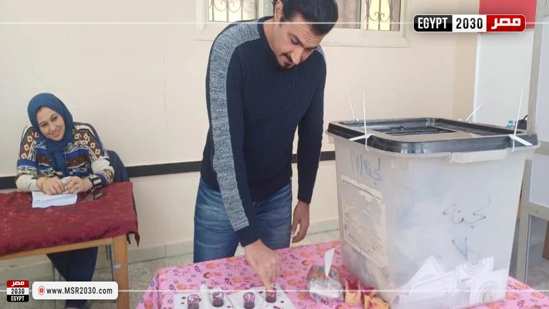 ياسر جلال