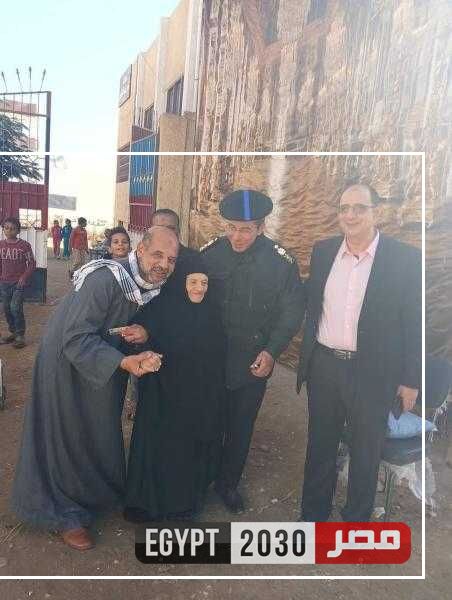 عمرها 120 عاما ... أكبر معمرة في الفيوم تدلي بصوتها في الانتخابات