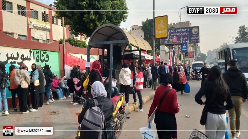 تصويت المواطنين في الانتخابات 