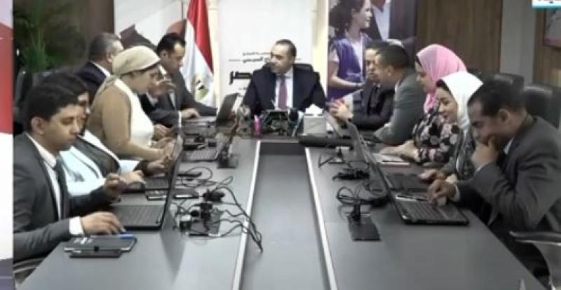 حملة المرشح الرئاسي عبدالفتاح السيسي تتابع لليوم الثالث عملية التصويت في الانتخابات.. «فيديو»