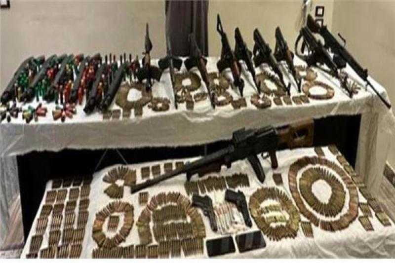 الأمن العام يضبط قضايا اتجار بالمخدرات والأسلحة في أسوان ودمياط