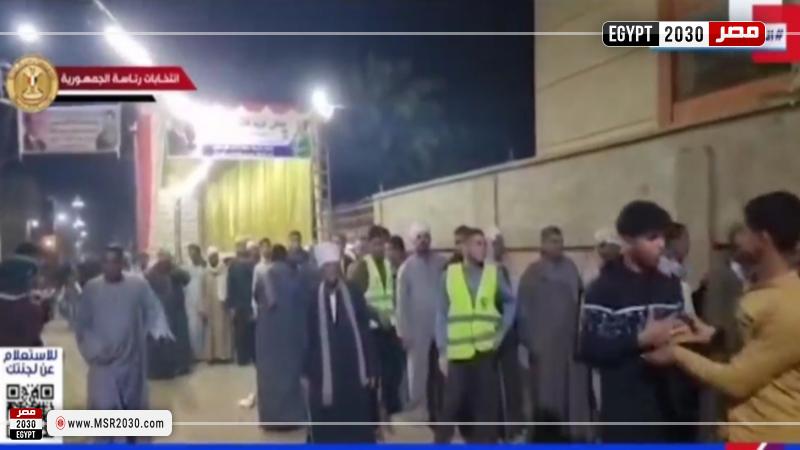 تصويت المواطنين في الانتخابات