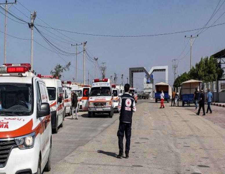 وصول 16 مصابا من غزة إلى رفح لتلقي العلاج بالمستشفيات المصرية