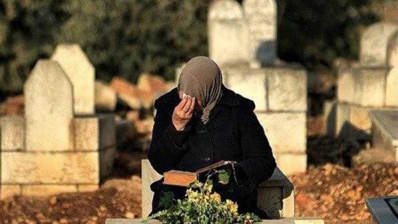 الإفتاء توضح حكم زيارة القبور يوم الجمعة وعصر الخميس