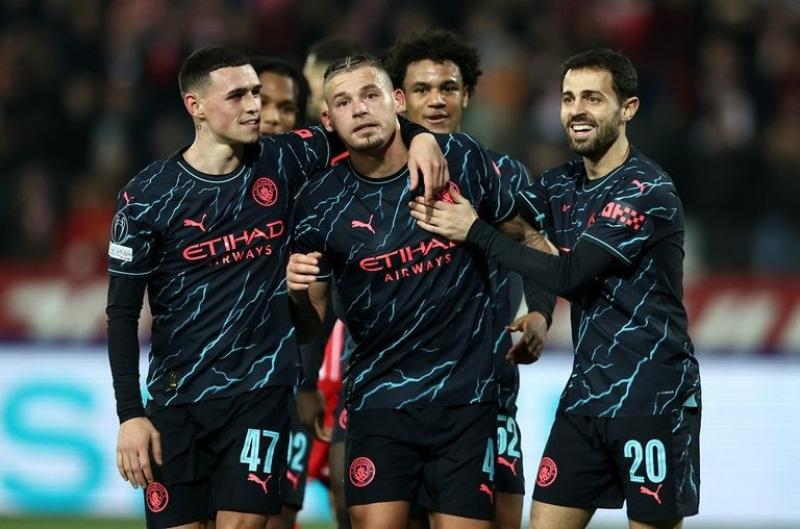 مانشستر سيتي يقلب الطاولة على النجم الأحمر في الوقت القاتل ويفوز بثلاثية