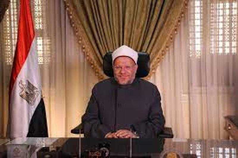 هل يجوز منح الإخوة من زكاة المال؟.. المفتي يجيب