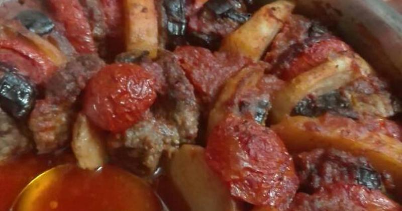 البطاطس باللحم المفروم والباذنجان