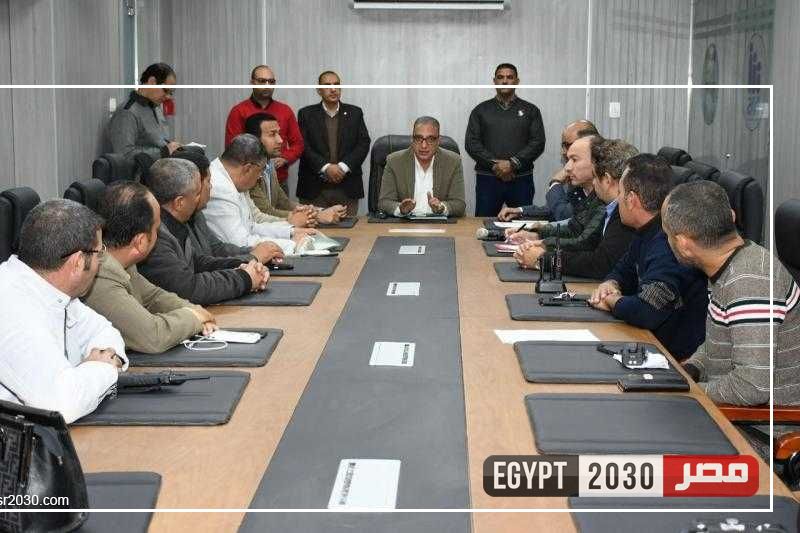 خلال لقاءه بوفد الاتحاد الأوروبي.. محافظ أسوان يستعرض الفرص الاستثمارية والاقتصادية والسياحية
