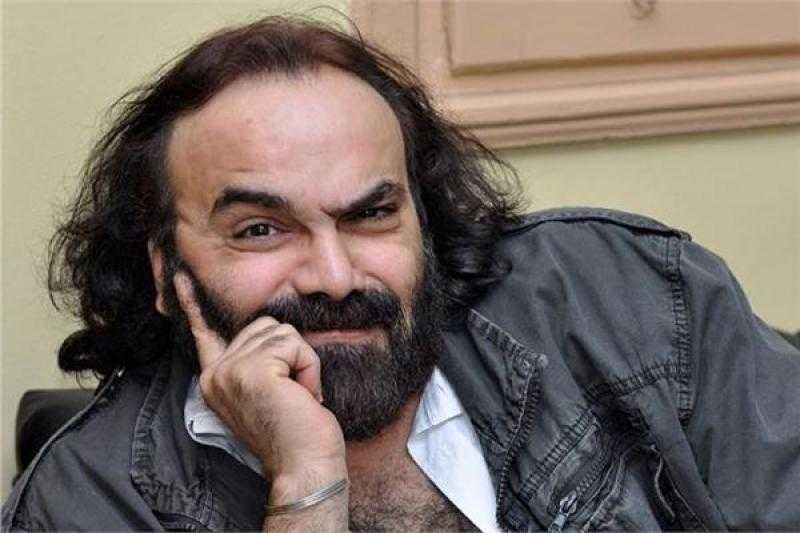 أبو الليف يعلن موعد عزاء شقيقه عادل أنور
