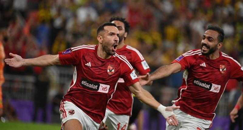 الأهلي يحسم مستقبل علي معلول بعد فترة من التردد