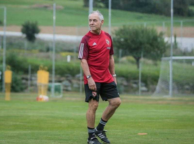 مونديال الأندية| كولر يعقد محاضرة فنية للاعبي الأهلي استعدادًا لمباراة فلومينينسي