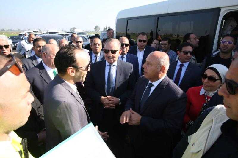 وزير النقل ومحافظ كفر الشيخ يتفقدان أعمال إنشاء طريق دسوق المزدوج بطول 30 كم