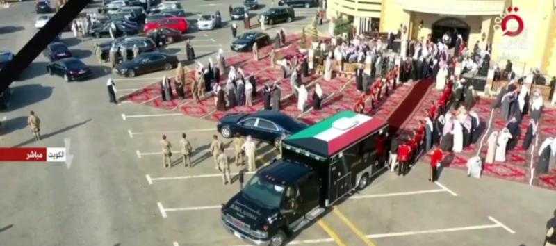 بث مباشر.. تشييع جثمان أمير الكويت الراحل الشيخ نواف الأحمد