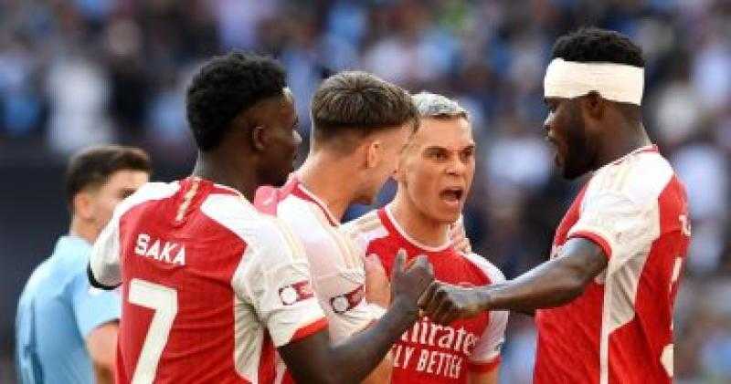 ”الموعد والتشكيل والقناة”.. كل ما تريد معرفته عن مواجهة أرسنال وبرايتون بالدوري الإنجليزي