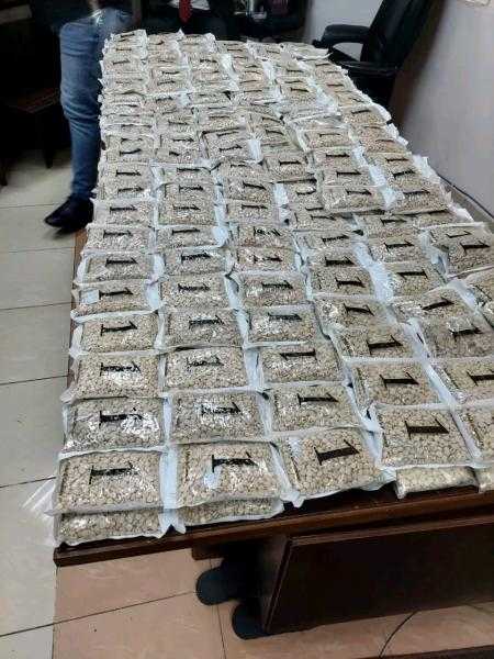 جمارك سفاجا تضبط محاولة تهريب كمية كبيرة من الأقراص المخدرة