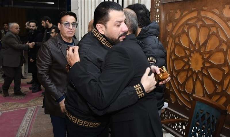 مصطفى كامل من عزاء شقيق أبو الليف