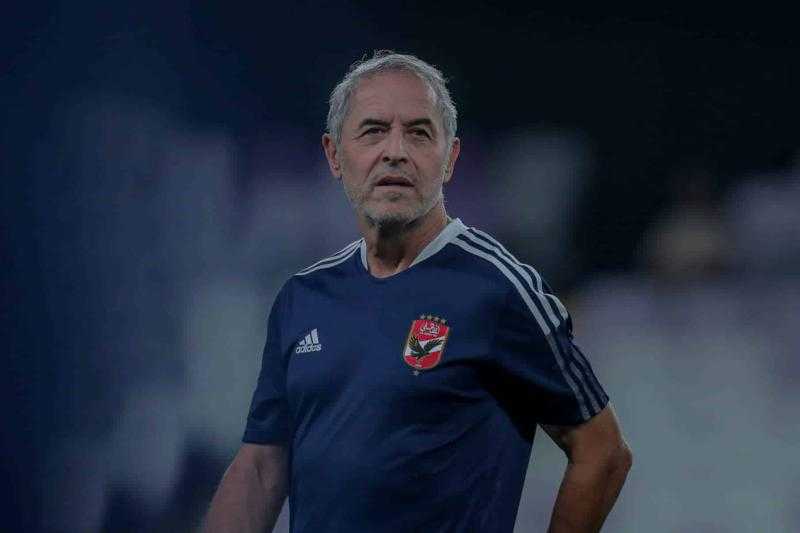 سر جلسة كولر مع لاعبي الأهلي قبل مباراة اتحاد جدة.. «فيديو»