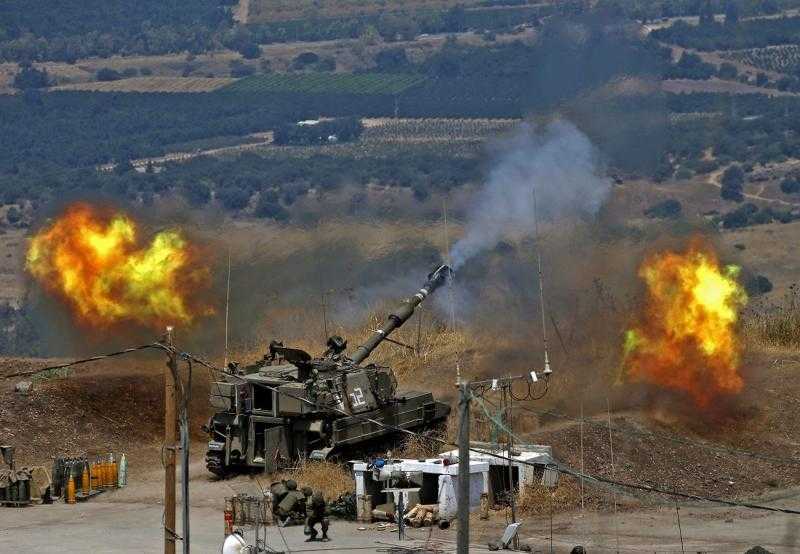 مدفعية الاحتلال تقصف بلدة عيترون ومحيط بلدة الناقورة جنوب لبنان