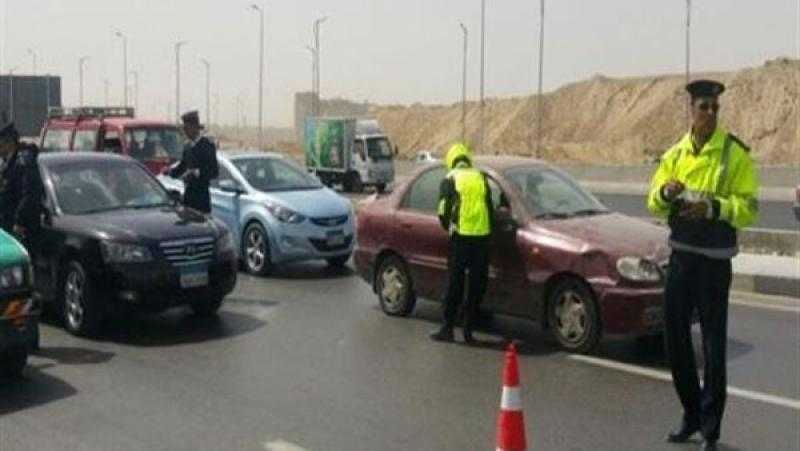 ضبط 1562 مخالفة تحدث في الهاتف المحمول أثناء القيادة