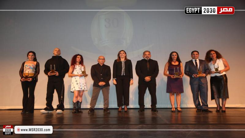 وزيرة الثقافة
