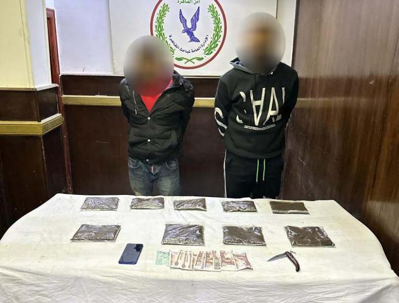 سقوط عاطلَين بمخدر الإستروكس بالقاهرة