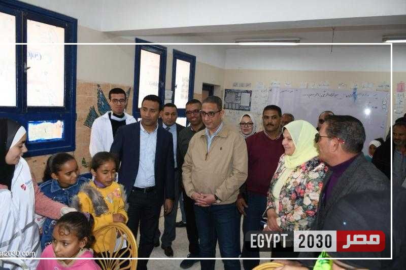 محافظ الفيوم يسلم مفاتيح 48 منزلاً بعد إعادة إعمارها بمنطقة الصفيح بقرية الشيمي