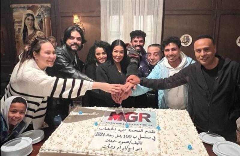 بطولة سمية الخشاب.. انطلاق تصوير مسلسل ”بـ 100 راجل” استعدادا لعرضه رمضان 2024