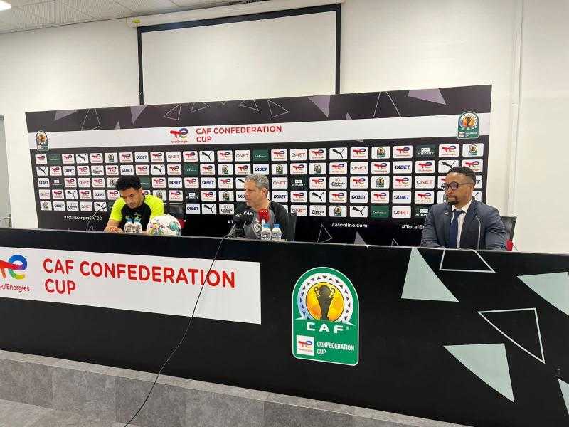 الزمالك يكشف حقيقة رحيل معتمد جمال عن الفريق