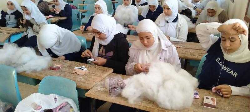 ورش مكثفة للأطفال في ختام قافلة قصور الثقافة بوادي النطرون