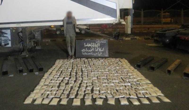 ضبط تشكيل عصابى اعتزم تهريب كميات من الأقراص المخدرة