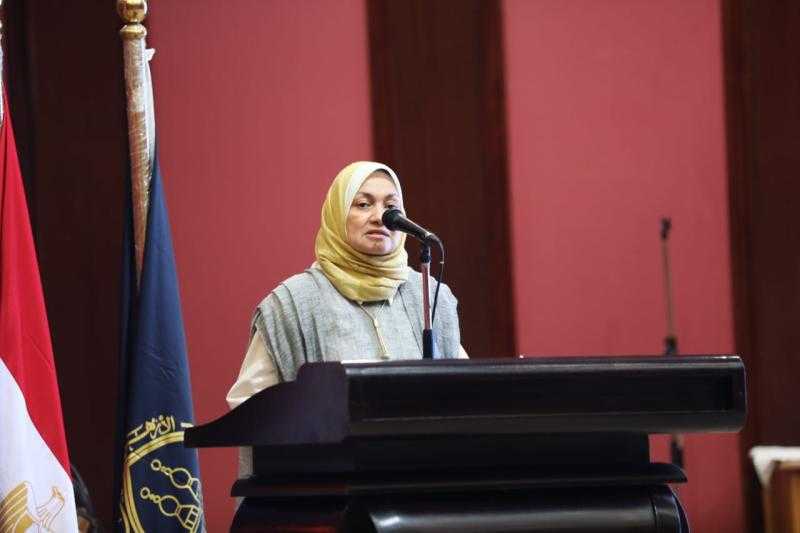 مستشارة شيخ الأزهر تدعو لإنشاء تطبيق إلكتروني خاص بحقوق المرأة