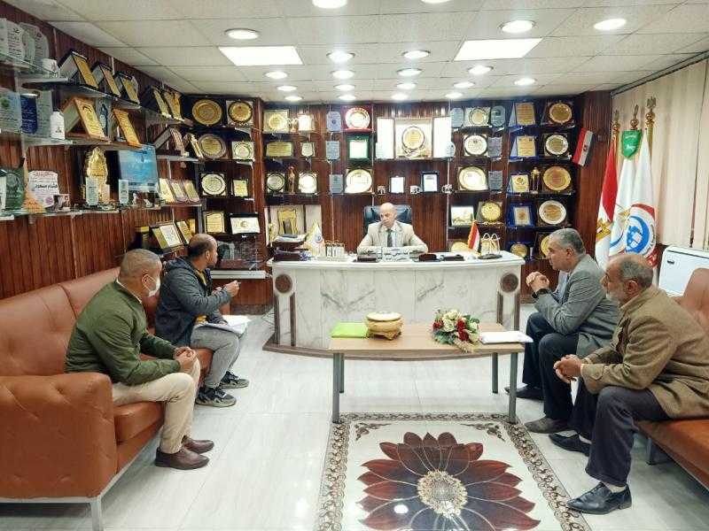 وكيل وزارة الصحة بالشرقية يجتمع بمديري الإدارات الفنية لمناقشة تطوير المستشفيات