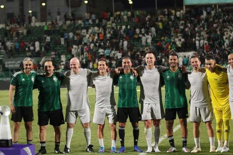 عصام الحضري يُشارك مع أساطير الفيفا ضد السعودية في مباراة استعراضية بمونديال الأندية