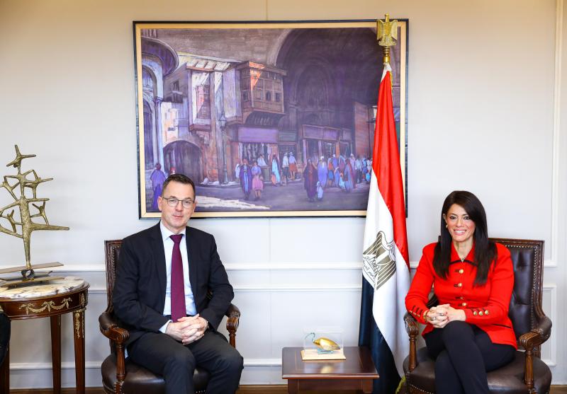 وزيرة التعاون الدولي 